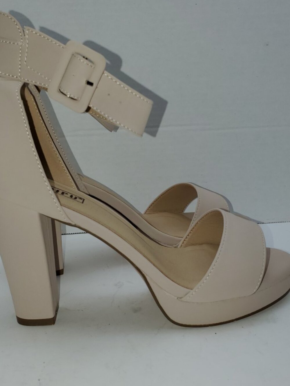 IDIFU Women's Nude Sabrina Platform Chunky High Heels, Size 9